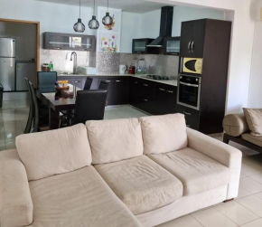 Modern air-conditioned 3 bedroom apartment on ground floor, fully equiped with swimming pool - Flic en Flac, West Coast - Tranquil Lagoons